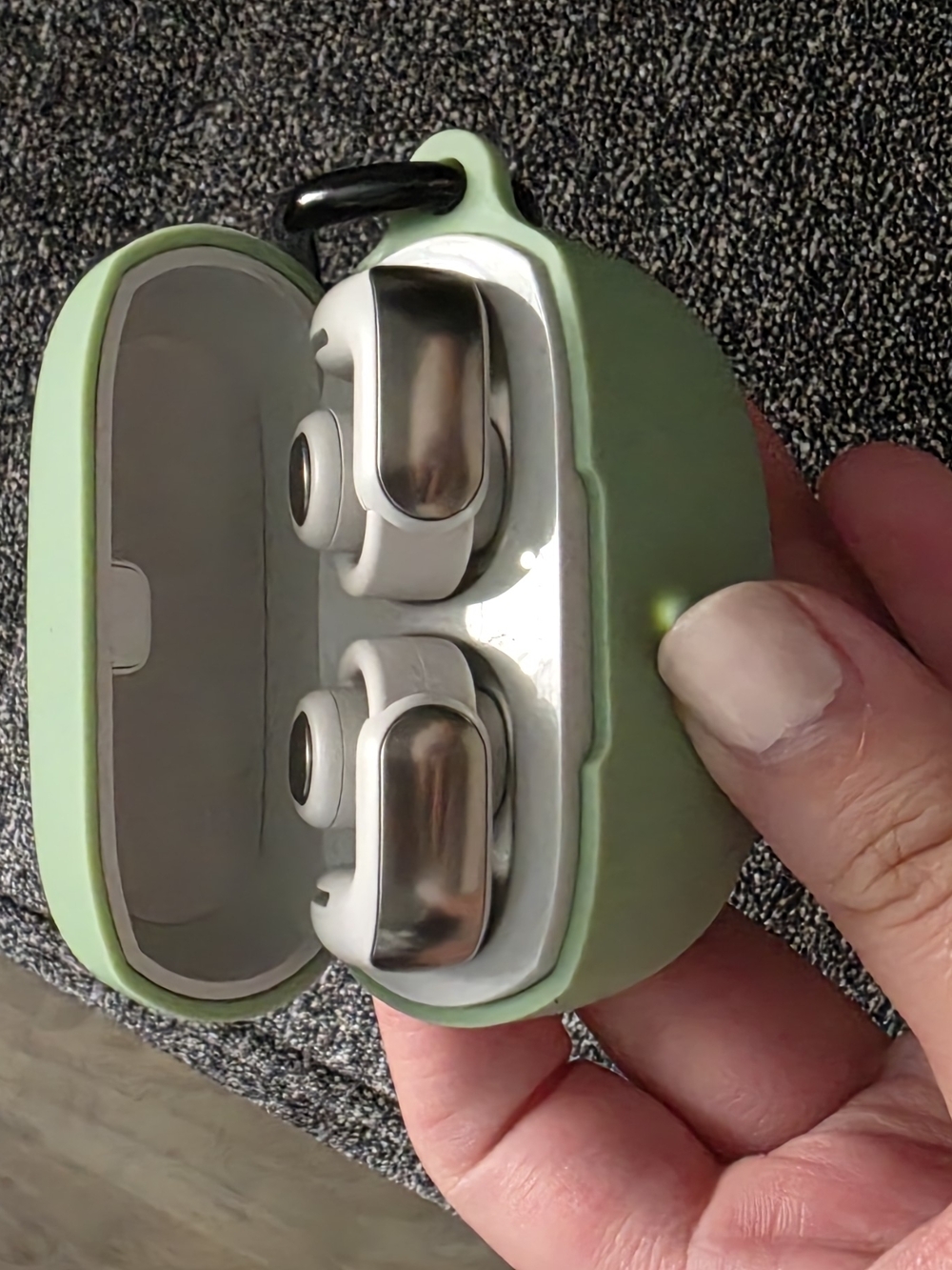 Bose Ultra Open Earbuds - Picture 6 of 9